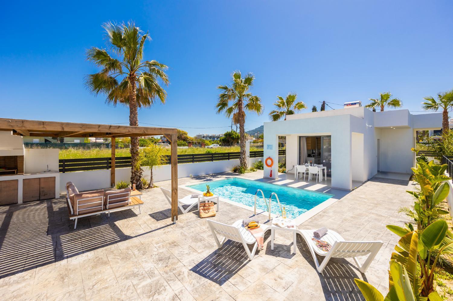 Salty Sun 2 Villa